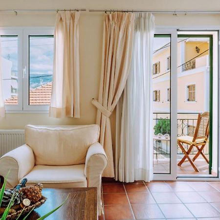 Lithostroto Suites 阿尔戈斯托利翁 外观 照片
