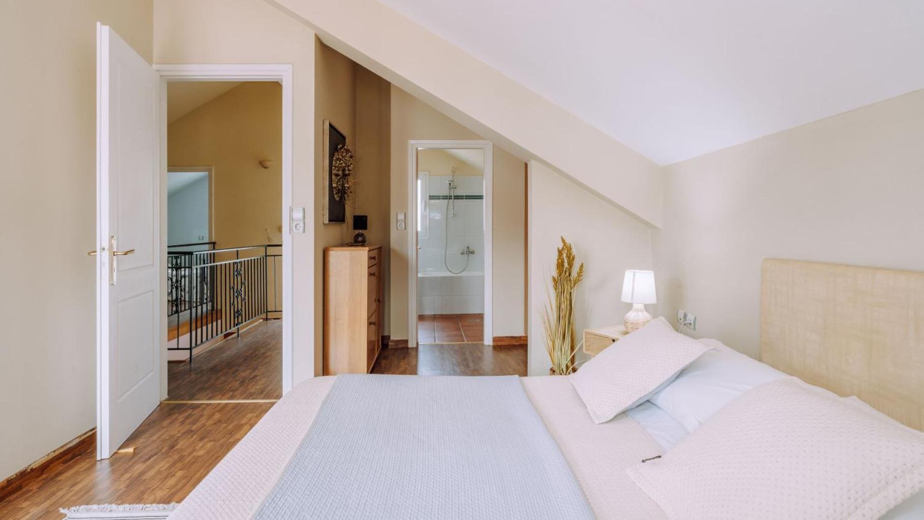 Lithostroto Suites 阿尔戈斯托利翁 外观 照片
