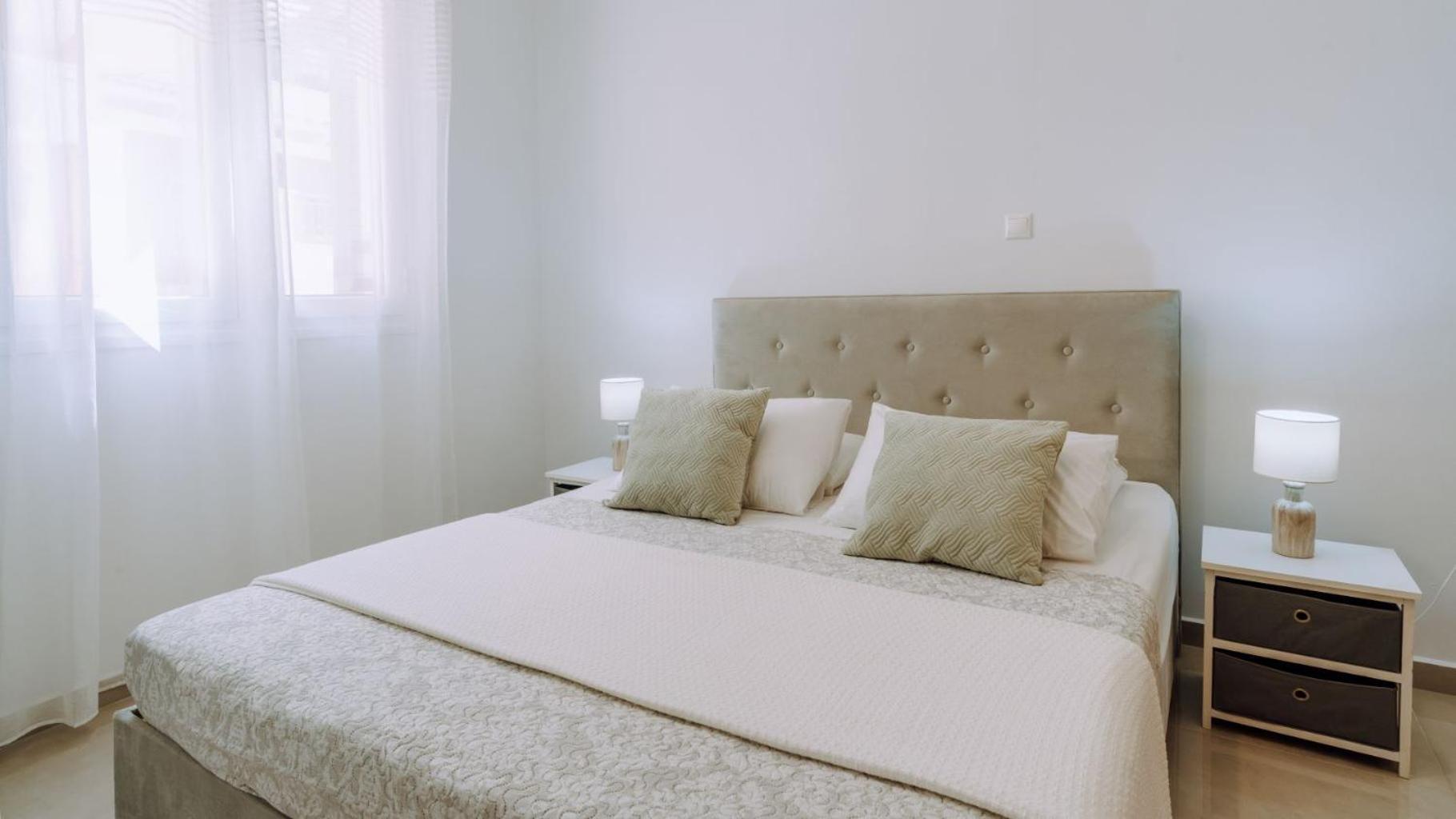 Lithostroto Suites 阿尔戈斯托利翁 外观 照片